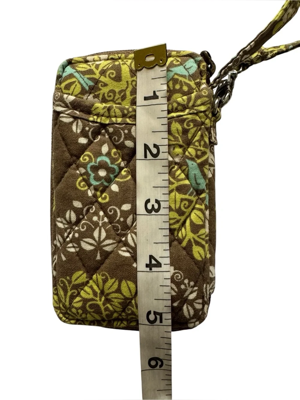 Vera Bradley Olive Green Sittin in a Retired Boho Wristlet Wallet